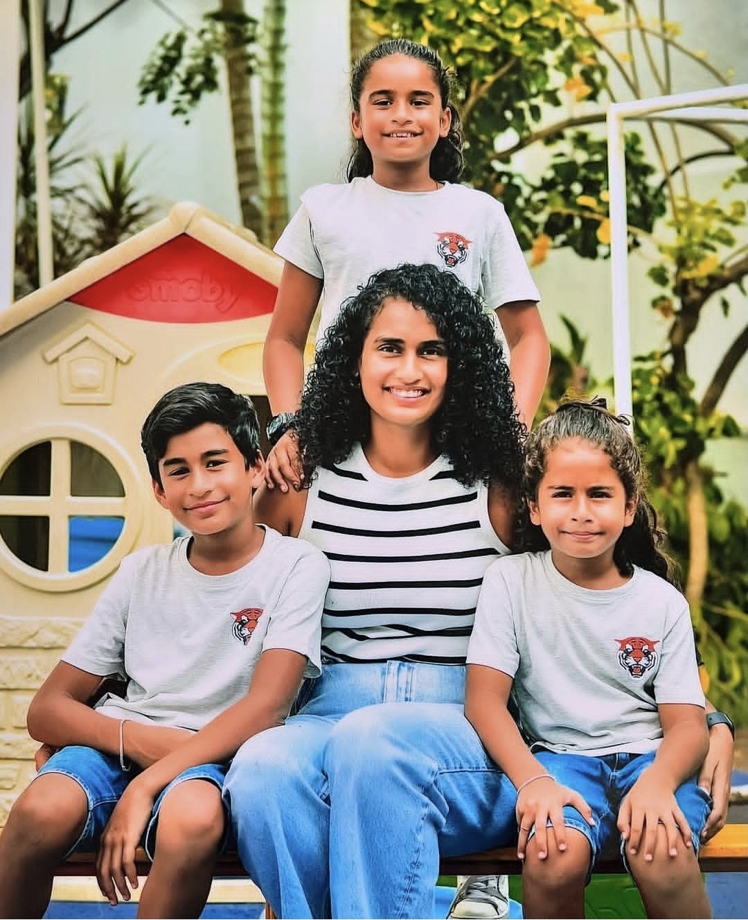 Sharaki with her children